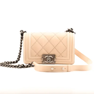 Chanel Pre-Owned Boy